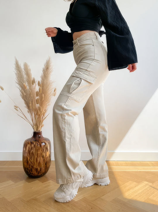 Lovra Cargo Jeans